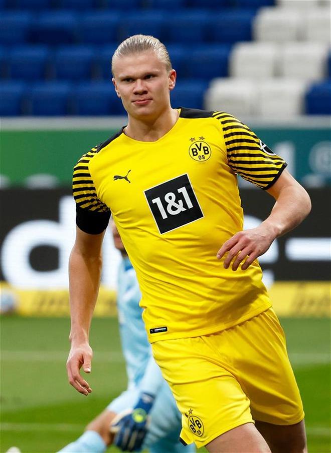 凯恩连续3场欧冠0球0助攻，为职业生涯并列最长场次（欧冠近3战凯恩0进球0助攻，追平生涯最长纪录）