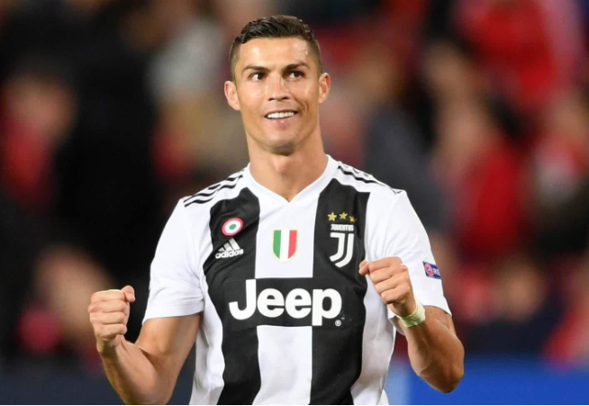 F1阿布扎比终极对决前瞻：诺里斯杆位稍占优，维斯塔潘正赛握主动