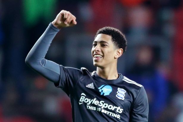 伊萨克全场数据：出战68分钟，7次丢球，7次对抗全部失败（伊萨克本场数据：出场68分钟，7次丢失球权，7次对抗无一成功）