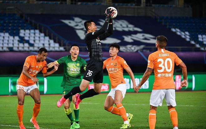 本赛季第二次换帅！官方：皇家奥维耶多主帅卡里翁下课（官方宣布：皇家奥维耶多解雇主帅卡里翁，球队本赛季第二次易帅）