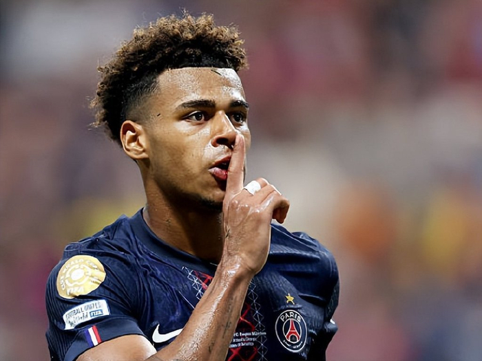 巴萨公布欧冠首发11人阵容迎战法兰克福（巴萨官宣欧冠战法兰克福首发11人名单）