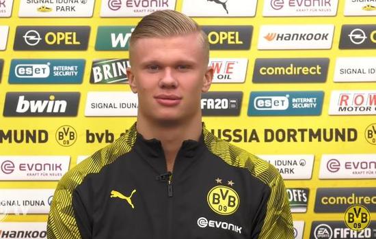 2-0，23岁荷兰新星无敌小角度挑射，54岁埃梅里率队避免欧联2连败（2-0！23岁荷兰新星小角度挑射惊艳，54岁埃梅里带队拒绝欧联两连败）