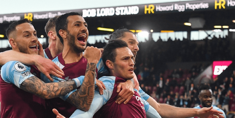 队记：杨瀚森随着比赛的进行越打越舒服，他需要真正上场打球