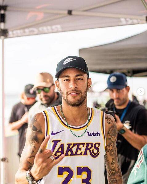 格里马尔多破门，勒沃库森队史第二次欧冠做客英格兰取得领先（格里马尔多破门，勒沃库森队史第二次在欧冠英格兰客场先拔头筹）