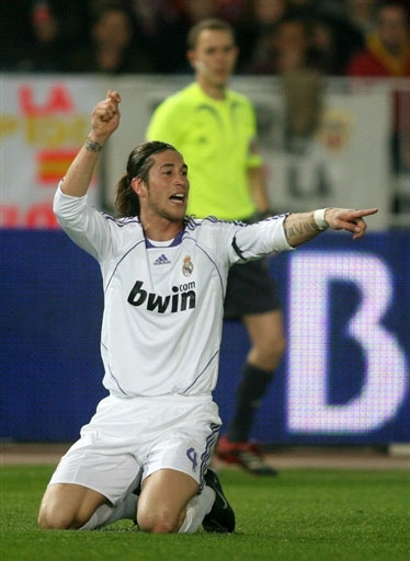 亚精英第六轮最后两场比赛已经结束，申花客场0-1不敌广岛三箭，FC首尔1-1战平墨尔本城。（亚精英第六轮收官战落幕：申花客场0-1负广岛三箭，FC首尔1-1平墨尔本城）