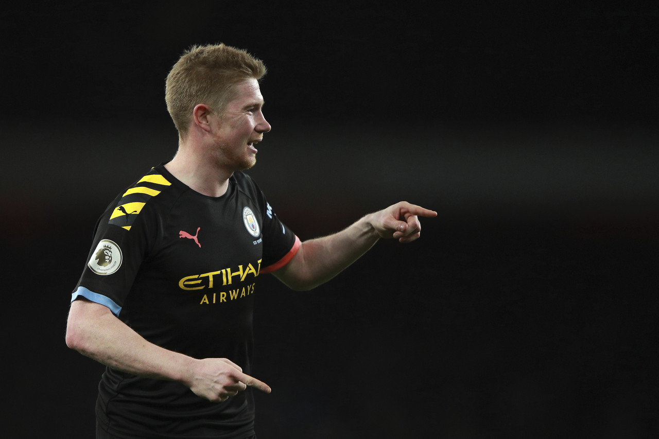 巴萨纪念梅西一队首秀22周年：传奇从这里开始（巴萨致敬梅西一线队首秀22周年：传奇自此启程）