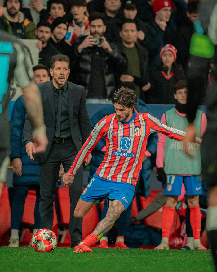 CBA赛季亮点回顾：精彩进球集锦,