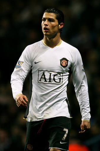 斯潘塞末节12分险些导演惊天逆转，梅尔顿复出首秀亮眼