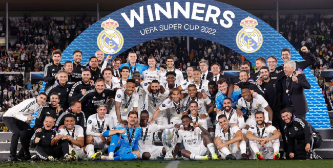 欧冠半场：马尤鲁失良机，巴黎暂0-0毕尔巴鄂竞技