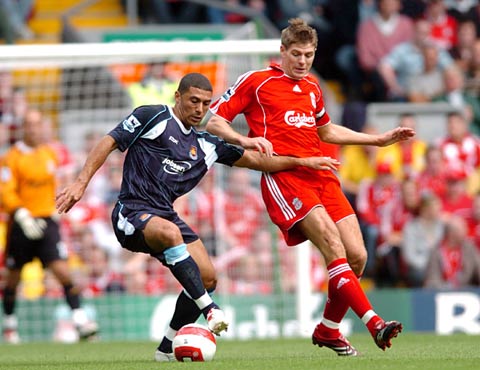 欧冠夺冠赔率：巴萨1赔4.5领跑 皇马利物浦紧追（欧冠夺冠赔率：巴萨1赔4.5居首 皇马、利物浦紧随其后）